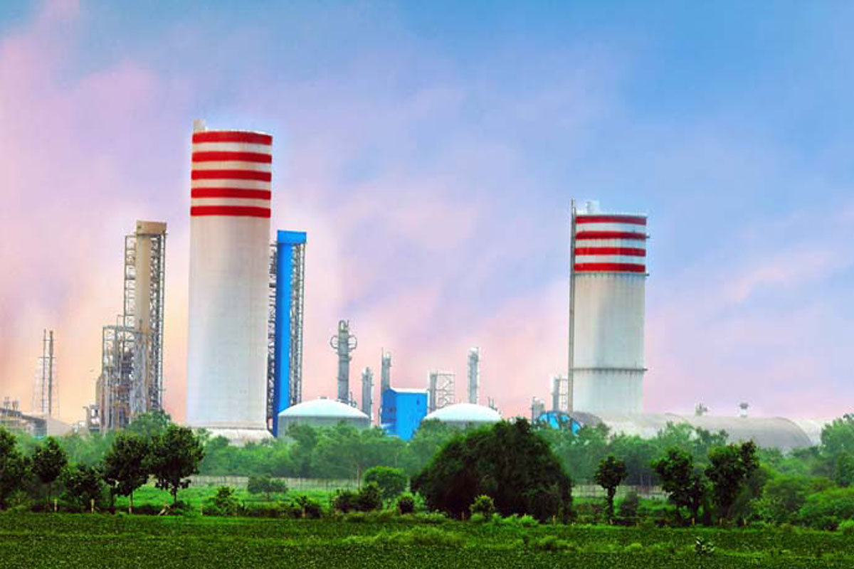 Mechanical seals installation at oil refinery